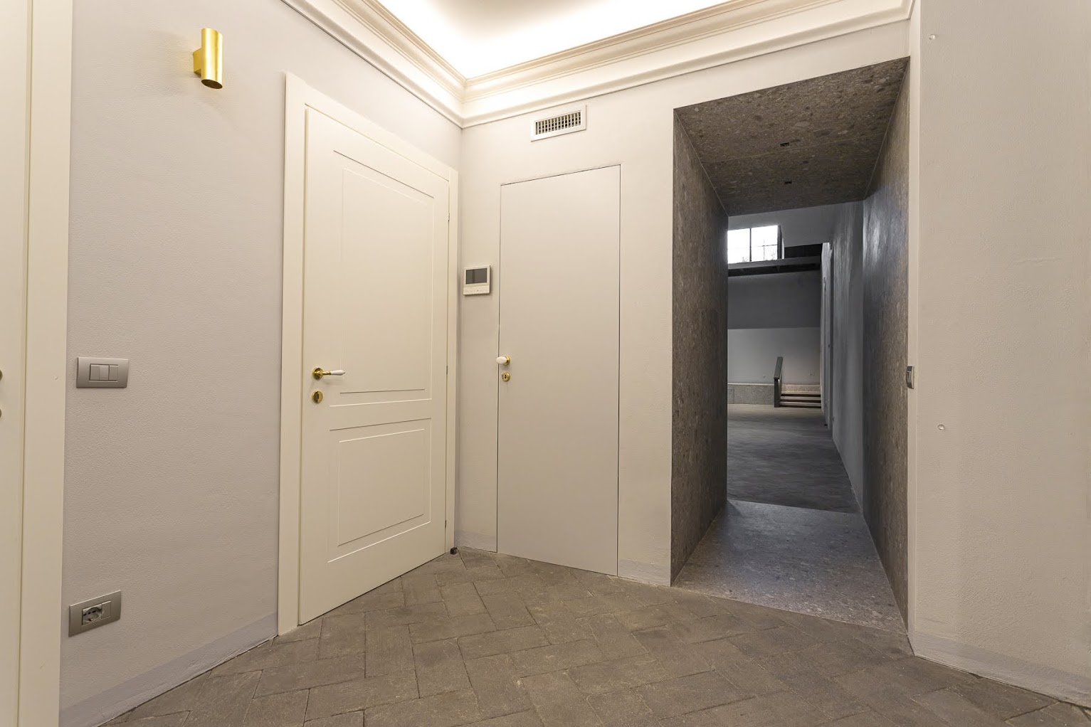 area di benvenuto, open bar, location, centro Brera, design week, salone del mobile milano